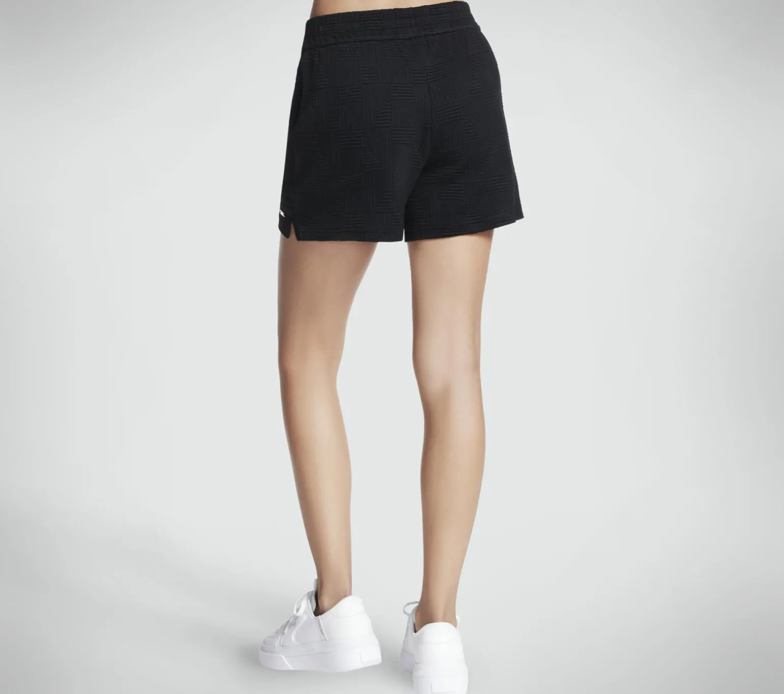 GO WALK Everywhere Diamond 4 Inch Short